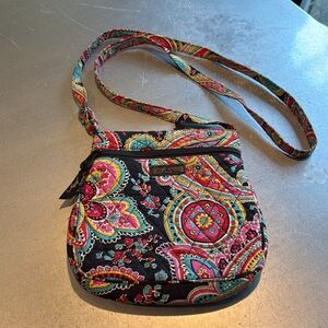 Retired print Vera Bradley crossbody bag! Adorable print!